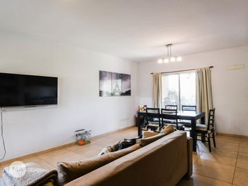 Casa 3 Dormitorios 220 M2-Juan D. Perón 379-Funes | Venta