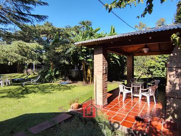 Quinta en Venta con Local Comercial