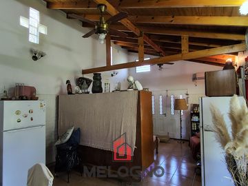Quinta en Venta con Local Comercial