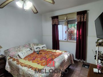 Quinta en Venta con Local Comercial