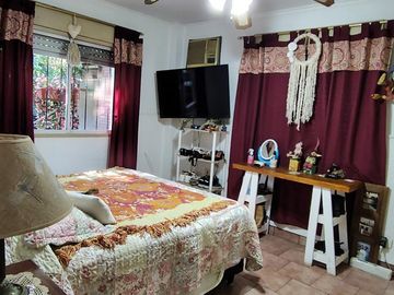 Quinta en Venta con Local Comercial