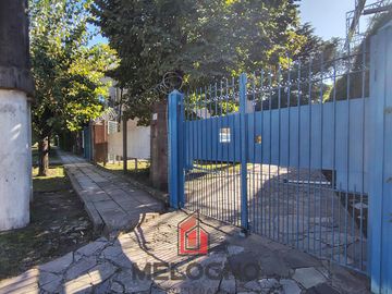 Quinta en Venta con Local Comercial