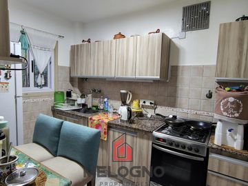 Quinta en Venta con Local Comercial