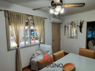 Quinta en Venta con Local Comercial