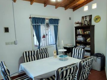 Quinta en Venta con Local Comercial
