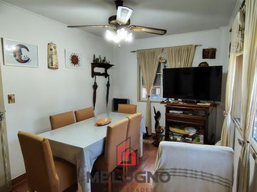 Quinta en Venta con Local Comercial
