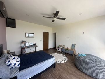 EN VENTA TOWN HOUSE EN PRIVADA 