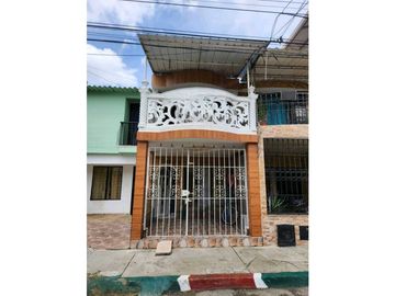 VENTA CASA EXTERNA VEHICULAR 2PISOS-BRISAS DEL GUABITO-CALI NORTE(JHM)