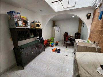 VENTA CASA EXTERNA VEHICULAR 2PISOS-BRISAS DEL GUABITO-CALI NORTE(JHM)