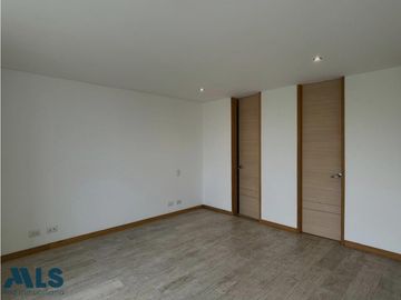 APARTAMENTO EN VENTA EN LOMA LOS BENEDICTINOS
