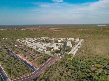 Casa en preventa de 4 Rec. en residencial Gran Bosco en Conkal, Yucatán.