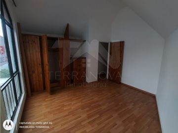 Casa de 160m2 en venta barrio Milan