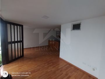 Casa de 160m2 en venta barrio Milan