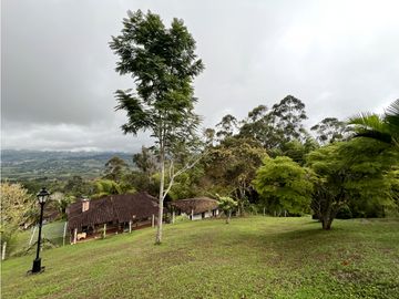 CASA CAMPESTRE EN VENTA, EL CARMEN, DAGUA, VALLE DEL CAUCA