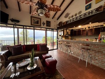 CASA CAMPESTRE EN VENTA, EL CARMEN, DAGUA, VALLE DEL CAUCA