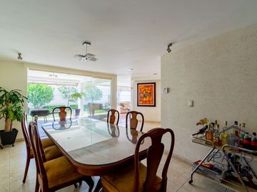 Venta de Casa en Bosque Esmeralda, Atizapán
