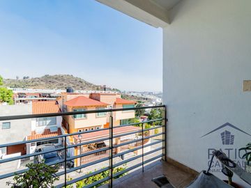 Venta de Casa en Bosque Esmeralda, Atizapán