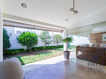 Venta de Casa en Bosque Esmeralda, Atizapán