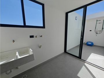 Casa en Venta en lomas de Angelopolis Parque Guanajuato Puebla