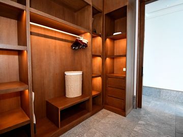 RESIDENCIA PRIVADA FRENTE AL MAR CARIBE – ELEGANCIA TOTAL EN CADA DETALLE