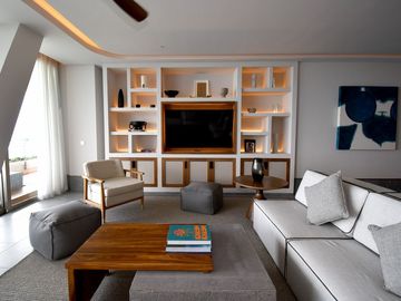 RESIDENCIA PRIVADA FRENTE AL MAR CARIBE – ELEGANCIA TOTAL EN CADA DETALLE