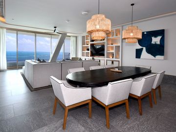 RESIDENCIA PRIVADA FRENTE AL MAR CARIBE – ELEGANCIA TOTAL EN CADA DETALLE