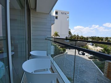 DEPARTAMENTO DE LUJO CON VISTAS PRIVILEGIADAS FRENTE AL MAR