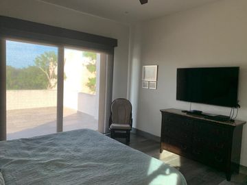 Casa en venta con paneles solares en la privada Tumin, Yucatán Country Club