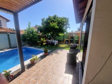 Casa en venta en LA REINA