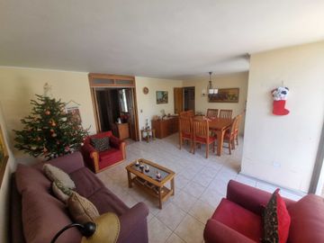 Casa en venta en LA REINA