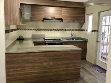 CASA EN VENTA HEROES CHALCO III