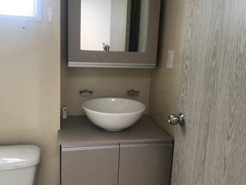 CASA EN VENTA CON LOCAL HEROES DE CHALCO III