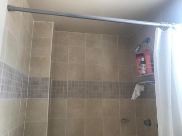 CASA EN VENTA CON LOCAL HEROES DE CHALCO III