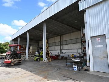 Rancho integral en venta con planta de alimentos y equipamiento de primera