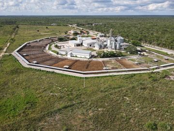 Rancho integral en venta con planta de alimentos y equipamiento de primera