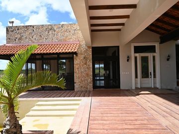 Rancho integral en venta con planta de alimentos y equipamiento de primera