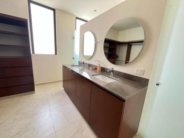 Departamento en Renta Penthouse piso 4 Amueblado en Privada Montes de Ame