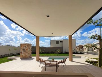 CASA DE 1 PISO EN VENTA EN MÉRIDA EN PRIVADA CUMBRES NOVO NORTE