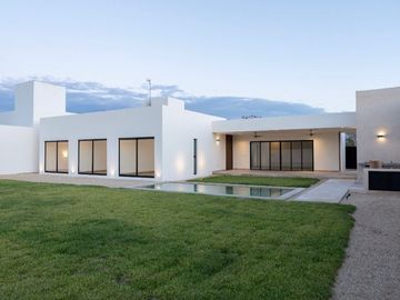 Casa Equipada de 1 piso en venta en Merida en privada Dzidzil Ha