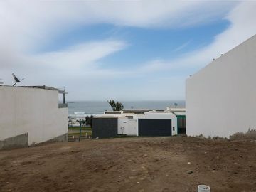 TERRENO DE PLAYA CON VISTA AL MAR, EN EXCLUSIVO CONDOMINIO LOMAS DEL MAR