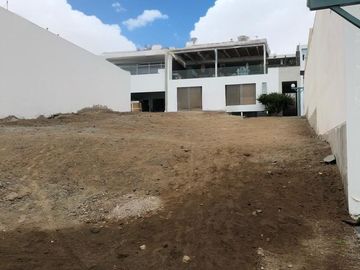 TERRENO DE PLAYA CON VISTA AL MAR, EN EXCLUSIVO CONDOMINIO LOMAS DEL MAR