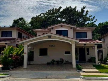 VENDO CASA EN LA CHORRERA COSTA VERDE SUNSET HILLS 3R