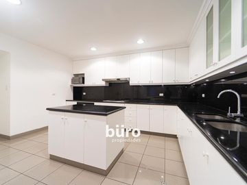 EXCLUSIVO DEPARTAMENTO EN ALQUILER CON VISTA AL MAR EN MIRAFLORES