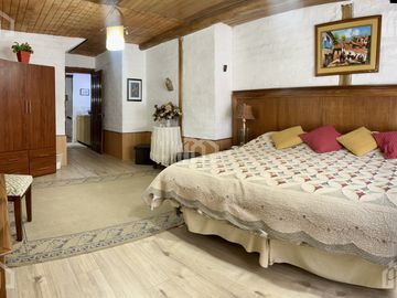 CASA DE VENTA SECTOR ELOY ALFARO (CARCELÉN)