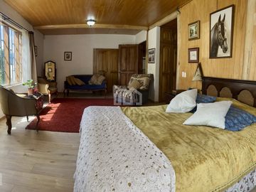 CASA DE VENTA SECTOR ELOY ALFARO (CARCELÉN)