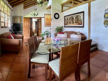 CASA DE VENTA SECTOR ELOY ALFARO (CARCELÉN)