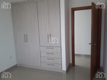 CASA EN VENTA EN SUR DE MANTA