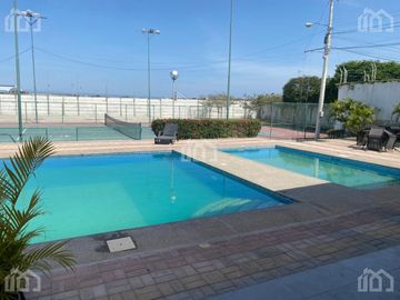 CASA EN VENTA EN SUR DE MANTA