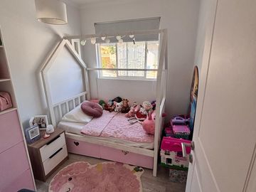 Propiedad remodelada completamente! Estancia liray