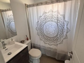 Propiedad remodelada completamente! Estancia liray